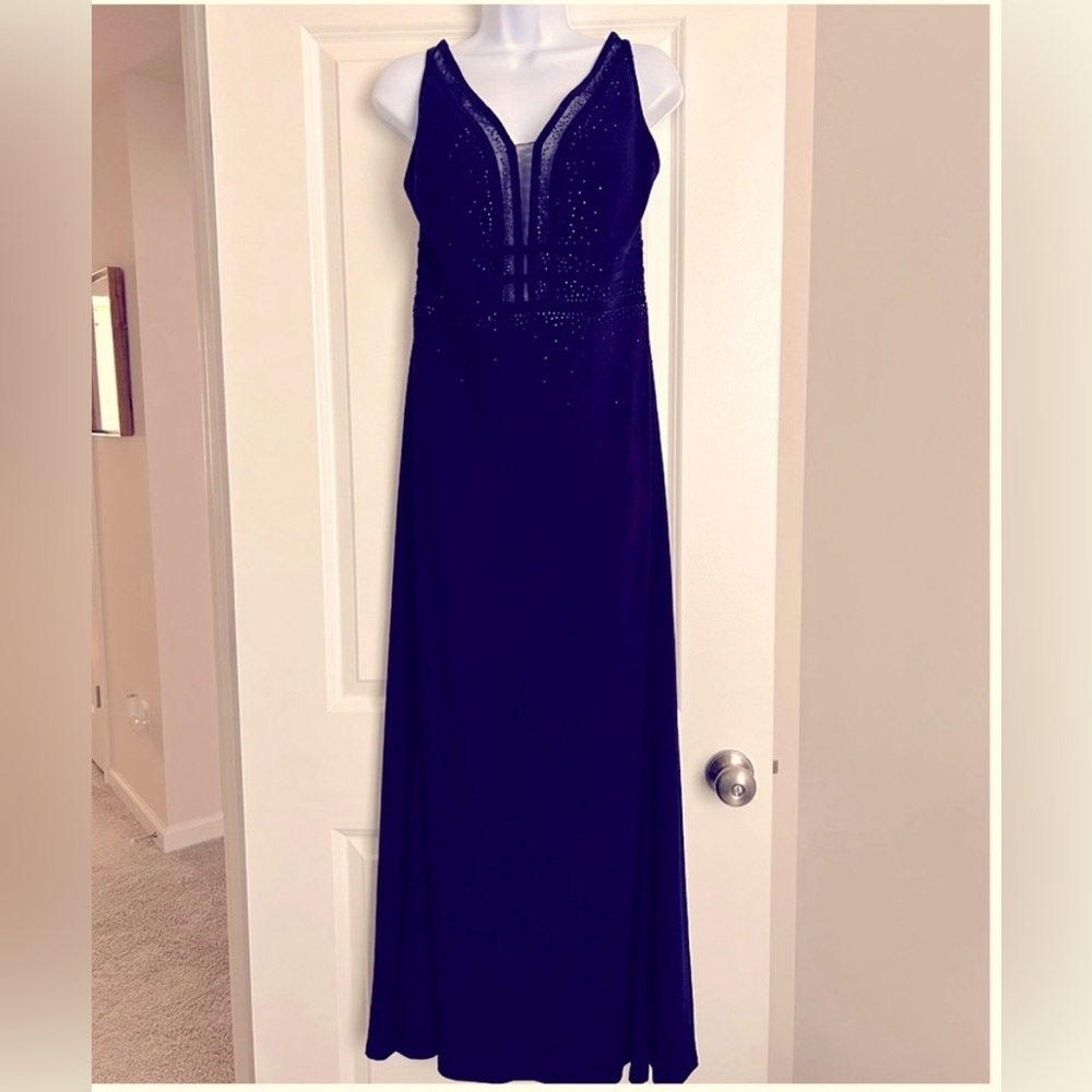 CACHET Women’s Navy Gown Formal/Prom/Bridesmade Padded Dress Size 8